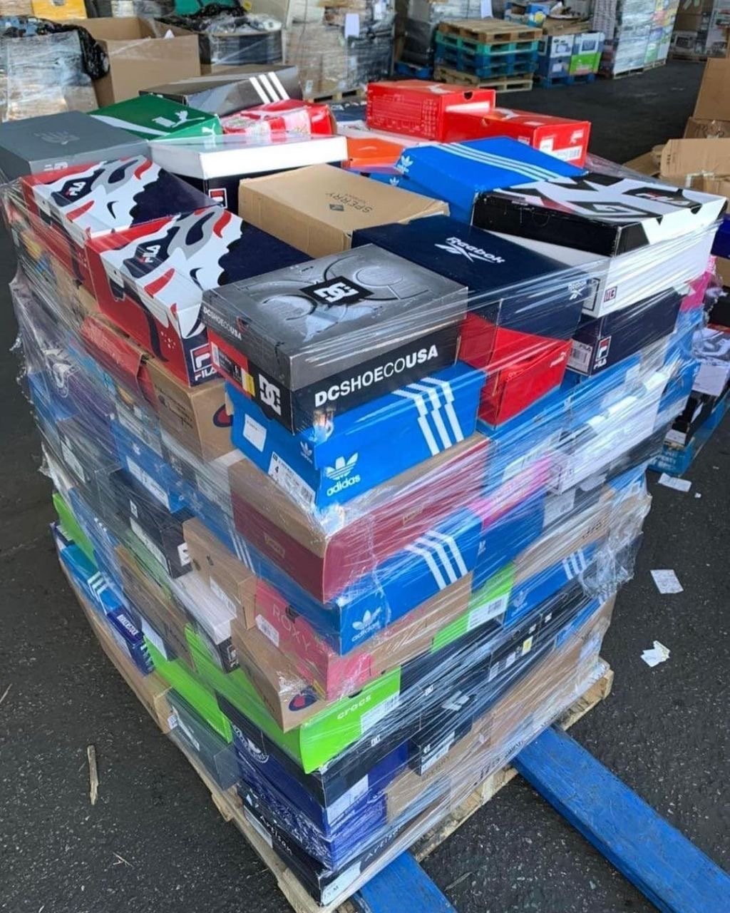 Apparel and footwear pallet category